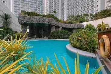 Novotel Suites Manila At Acqua