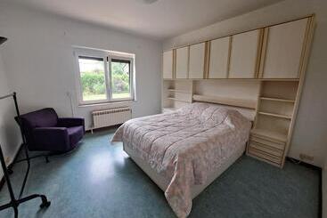 پانسیون Naninne