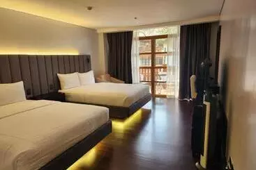 Hotel Camp John Hay Lodge 200