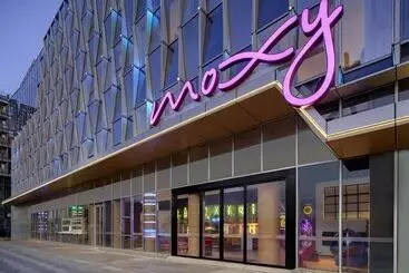 Hotel Moxy Ningbo Old Bund