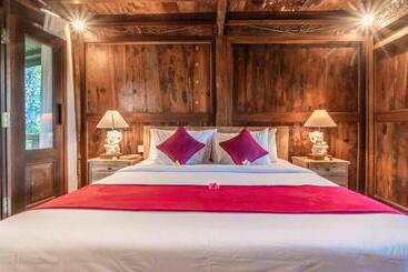 هتل Townhouse Oth Buddhi