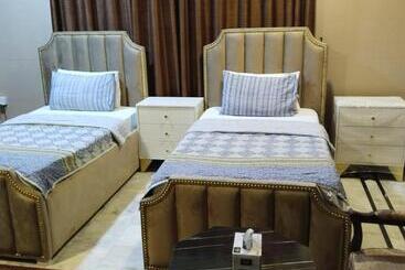 پانسیون Clifton Inn