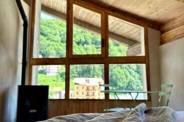 Пансион The Crissolo Lodge