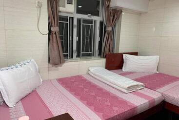 پانسیون Zodiac Lodge