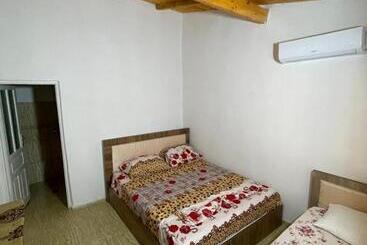 هتل آپارتمان Perla Restorant Divjakë