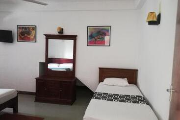 Hostel Holiday Inn Chill Place