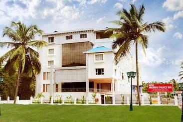 Hotel Highway Palace Inn