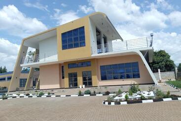 هتل Sierra Caves Resort Ltd