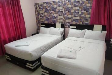 Greenforest Farm House