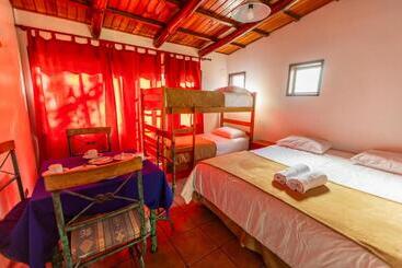 Szálloda Parque Chillan Caja Los Héroes