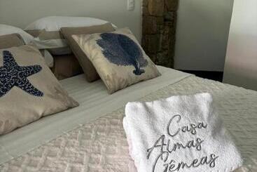 Pensão Almas Gêmeas Suíte Varanda