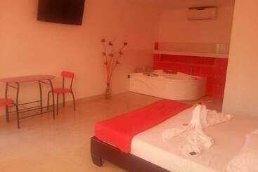 Apartahotel Barcelot