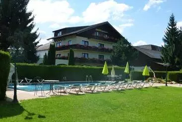 هتل Weismann