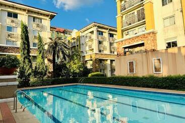 Aparthotel Feels Like Homie Staycation