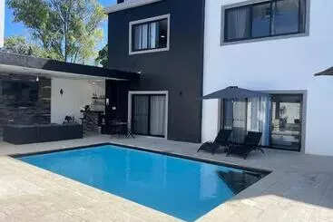 Huoneistohotelli Level Suites #7