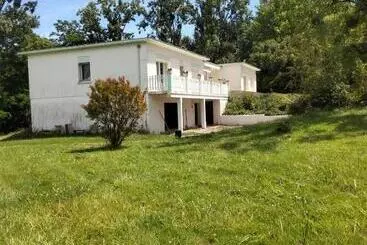 Aamiaismajoitus (B&B) Laporterie