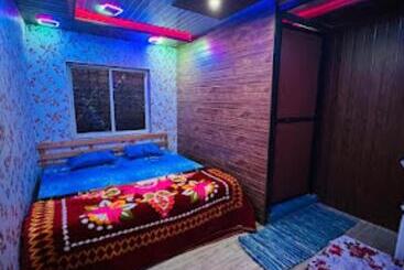 Resort Camp Pawna View Maval