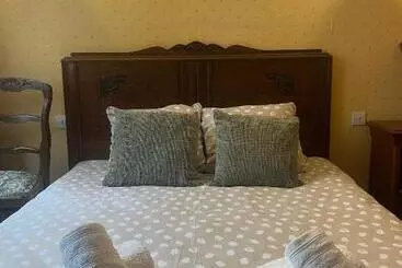 Hotelli La Chaumière De L Eau Sauvage