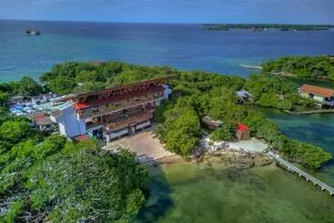 Pao Pao Hotel & Beach Club