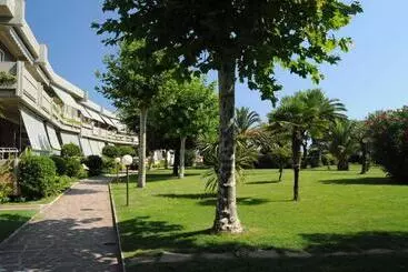 Aparthotel Casa Vacanza Con Accesso Diretto In Spiaggia