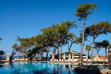 Wome Deluxe Hotel   Halal All Inclusive