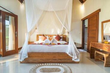 住宿加早餐  Chandana Ubud Villa