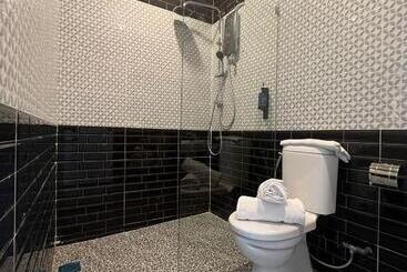 M S Hotel, Tengku Kelana Ktm Klang