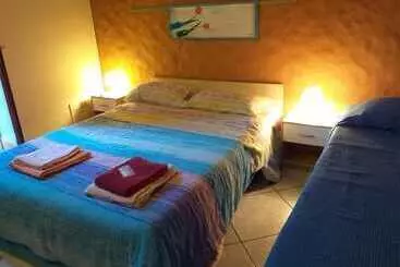 Nocleg ze śniadaniem Room In Bb Bb Sciddicu Rooms, Lg