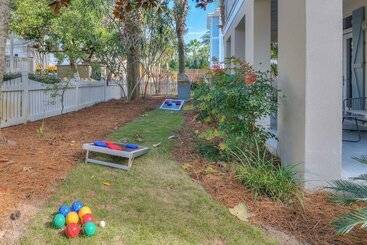 Landhus Destin Dream By Avantstay 2 Story Home, Walk To Beach, Hot Tub