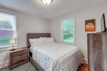 별장 Downtown Thomasville Home W/ Yard & Fire Pit