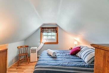 Cottage On Lamoka Lake W/ Deck, Grill & 3 Kayaks