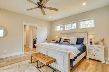 Kır Evi Spacious Donnelly Family Home W/ Private Hot Tub!