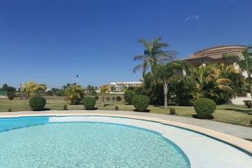 בית מלון כפרי Condos Marina P