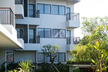 Rv Hotel Kutus Kutus