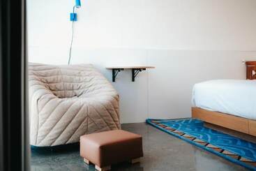 Shada Hotels Jumeirah Gardens