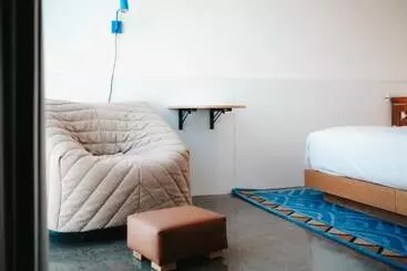 Shada Hotels Jumeirah Gardens