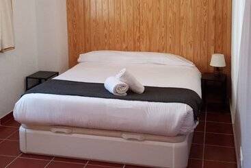 Apartamentos Las Tuyas 3000