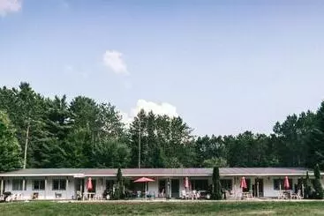 Resort High Falls Bay Cottages, Camping & Waterpark