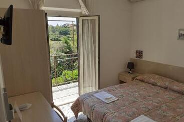 فندق Albergo Bel Tramonto