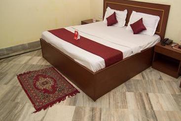 호텔 Oyo Rooms Master Canteen