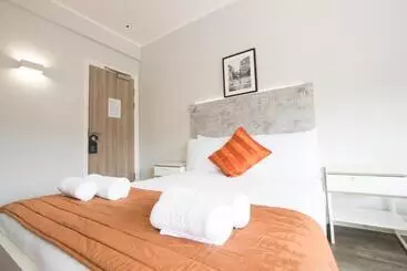 Hotel Westciti Caroco Apart