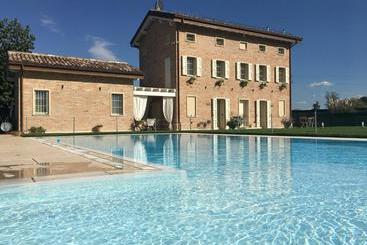 צימר Miss Elisabeth