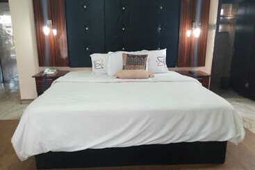 Danest Hotel & Suites