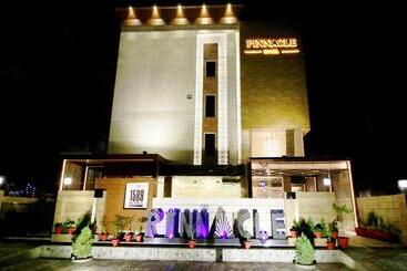 Pinnacle By Click Hotels, Lucknow