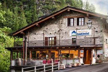 Hotel Rifugio Lou Lindal
