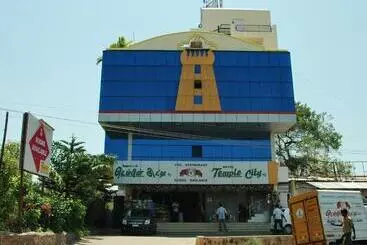 Hotel Temple City