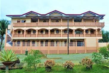 Hotell Zen Rooms Jilian Tourist Inn Palawan