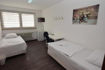 Hospedaria Monteurzimmer Plochingen