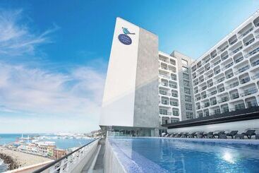 Hotel Whistlelark Jeju