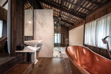 渡假胜地  Villa Mahabhirom   Sha Plus